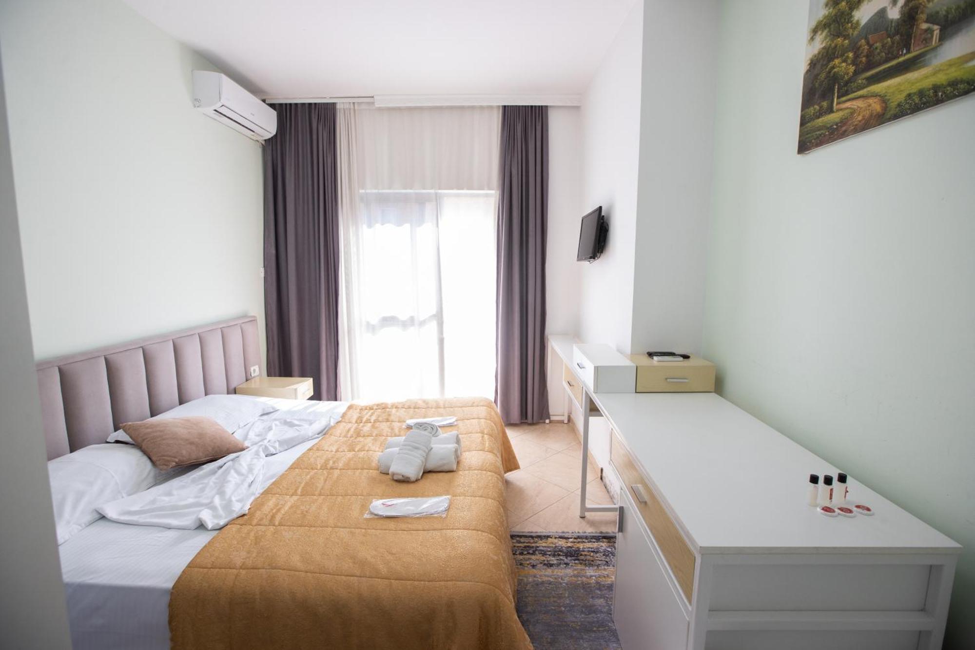 Vila Sanremo Тирана Экстерьер фото