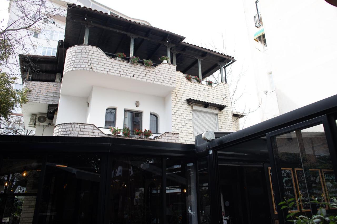 Vila Sanremo Тирана Экстерьер фото